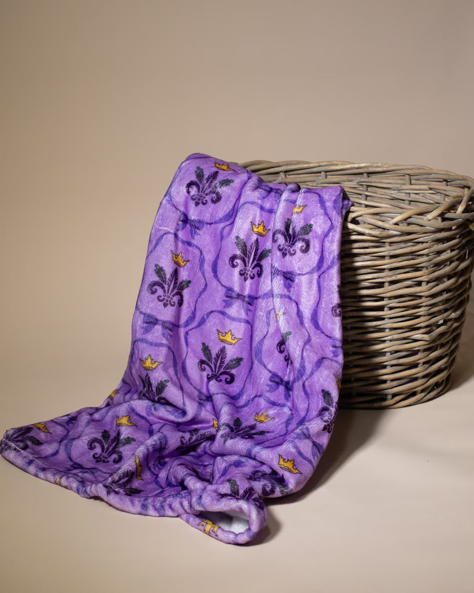 The Royal Standard- Mardi Bow Throw