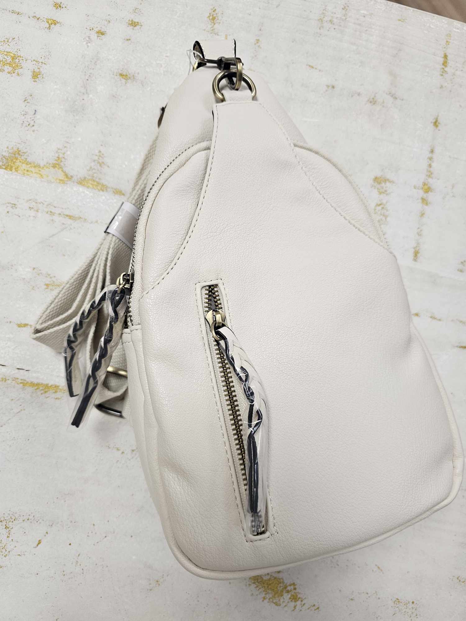 Nikki- Dual Compartment Sling Pack