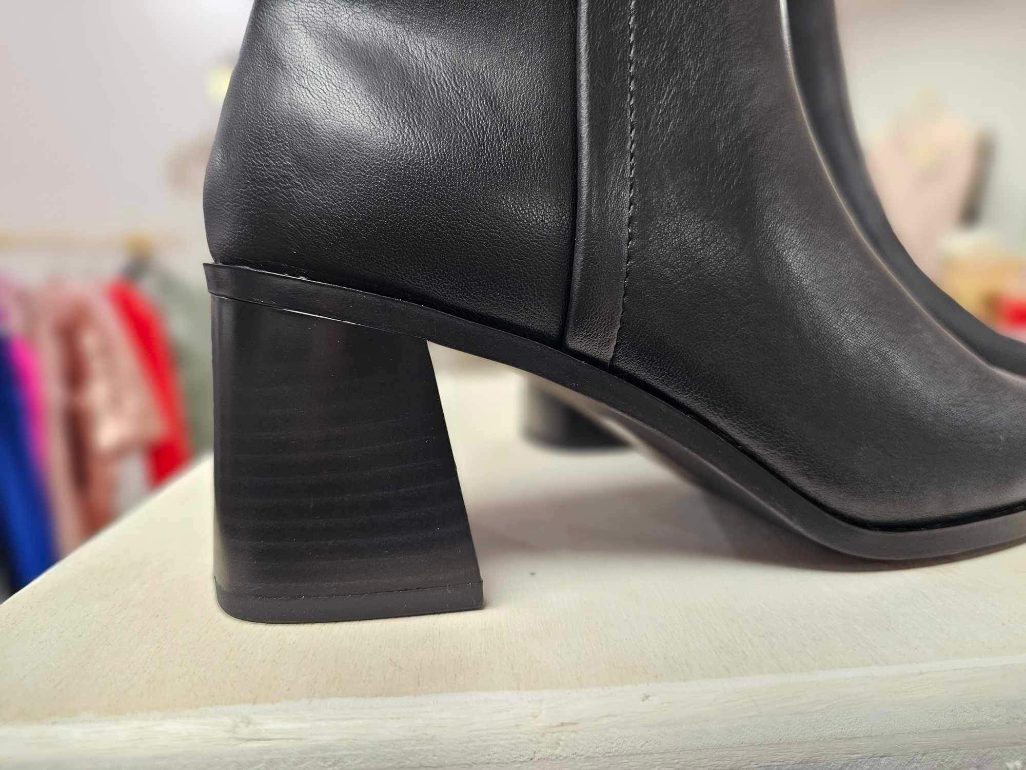 Chukar- Black Assymetrical block heel